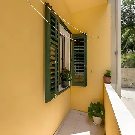 Old Town & Free Parking - Sweet Dado With Balcony Apartment